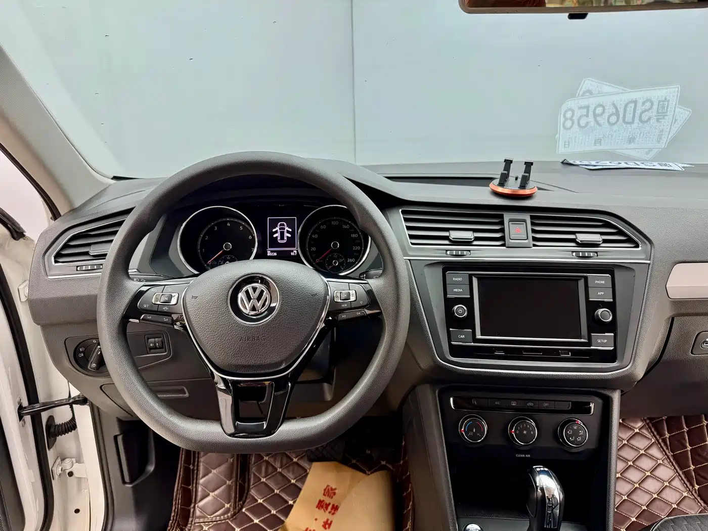 Volkswagen Tiguan L 2019 330TSI Automatic 2WD Trend Edition China VI фото 17