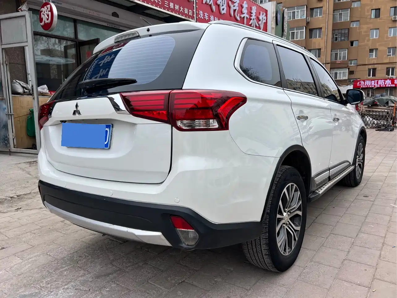 Mitsubishi Outlander 2017 2016 2.4L 4WD Elite Edition 5-seater