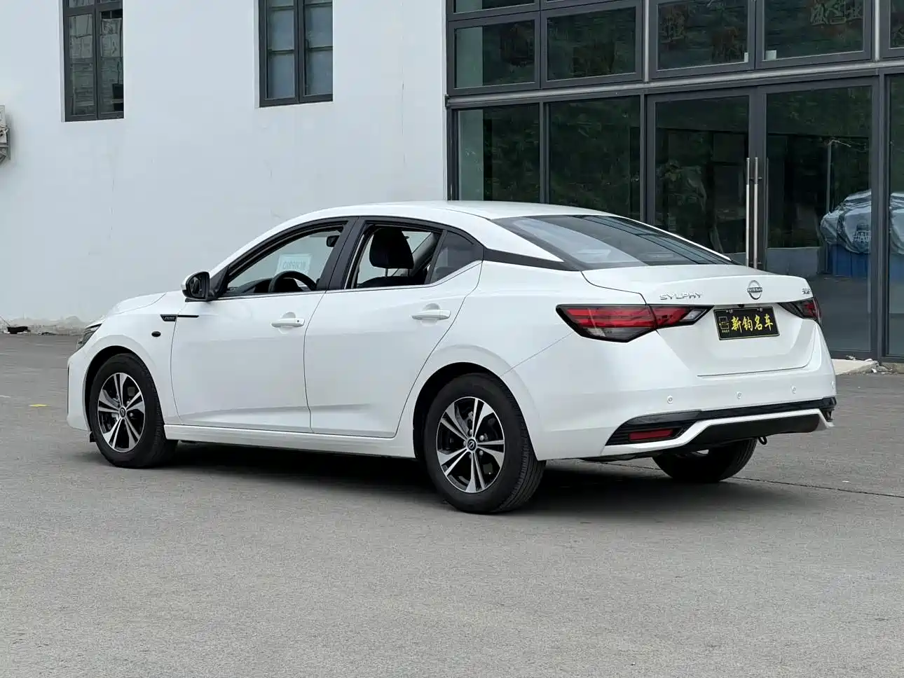 Nissan SYLPHY, миниатюра 14