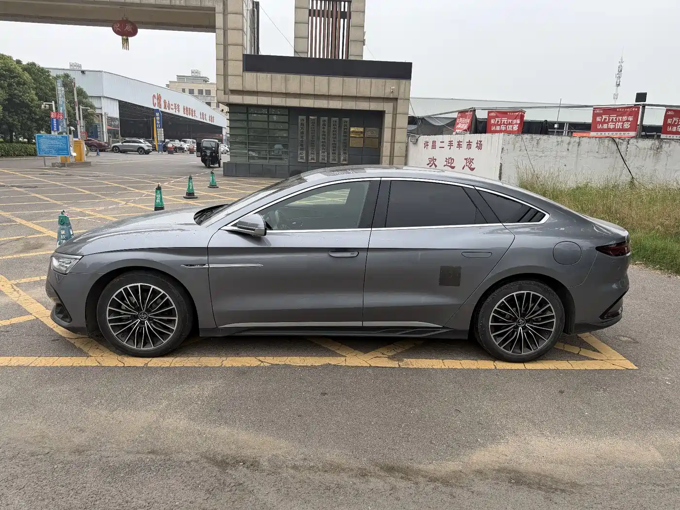 BYD HAN