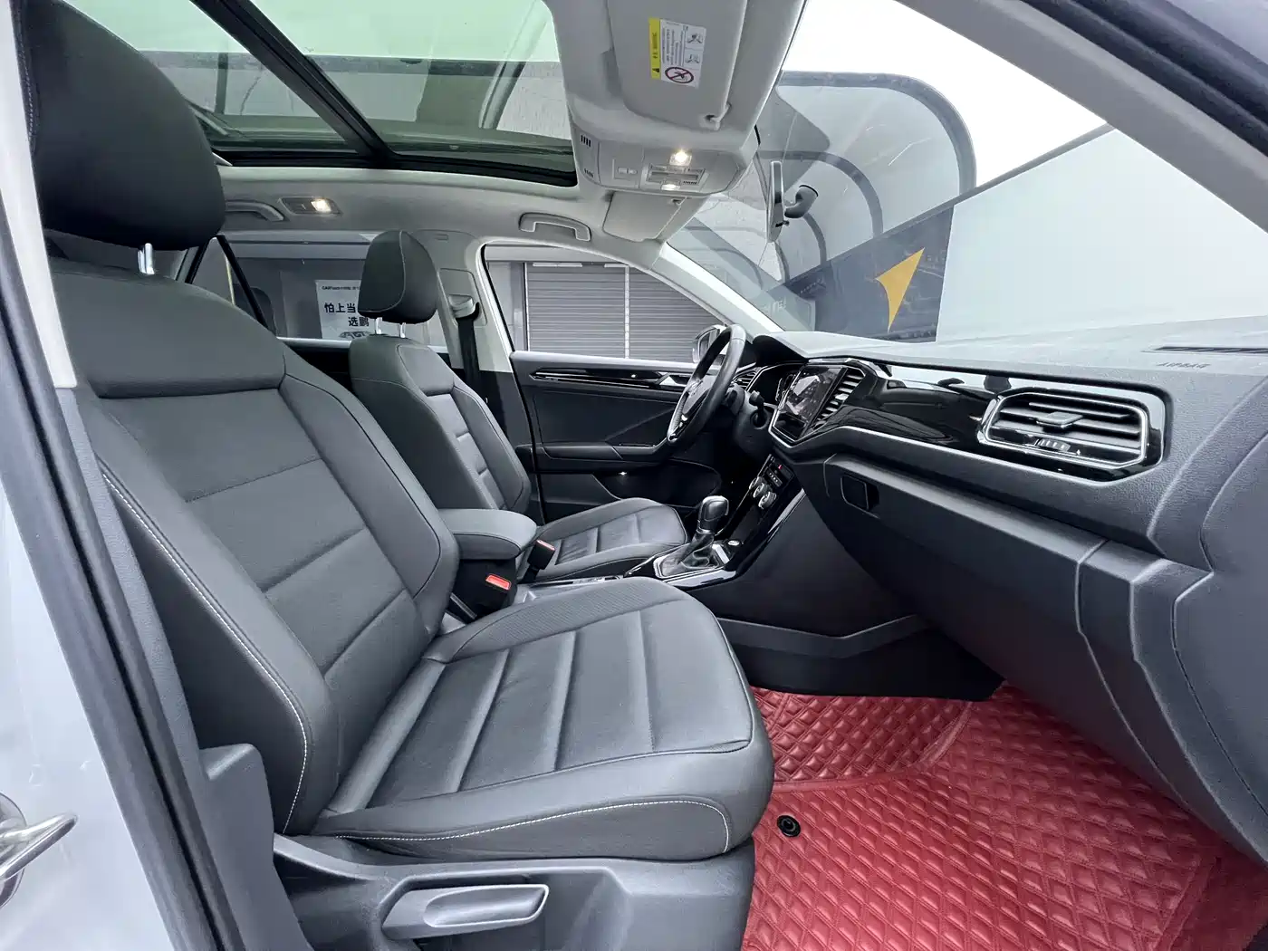 Volkswagen T-ROC 2022 280TSI DSG 2WD Comfort PLUS фото 15