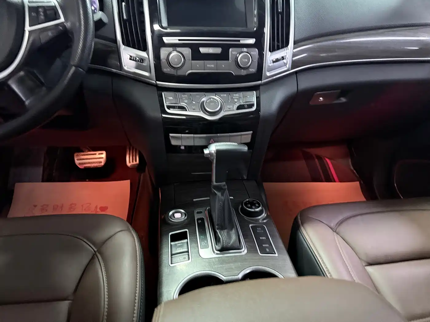 Haval H9 2016 2.0T 4WD Luxury 7-seater фото 16