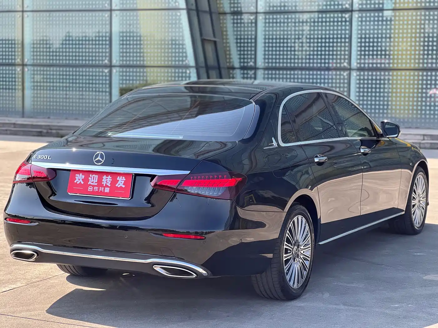 Mercedes-Benz E-Class 2023 Facelift E 300 L Luxury фото 4