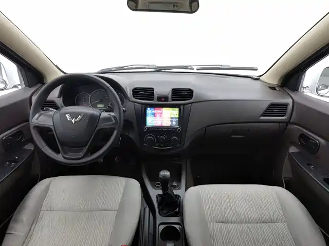Wuling Motors Wuling Hongguang 2015 1.2L S Basic China V — фото 5