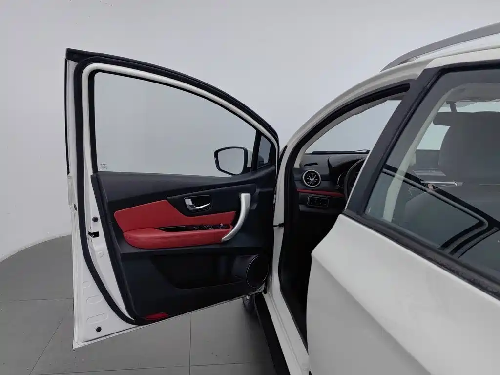 Haval H1 2017 2016 Facelift Blue Label 1.5L AMT Luxury