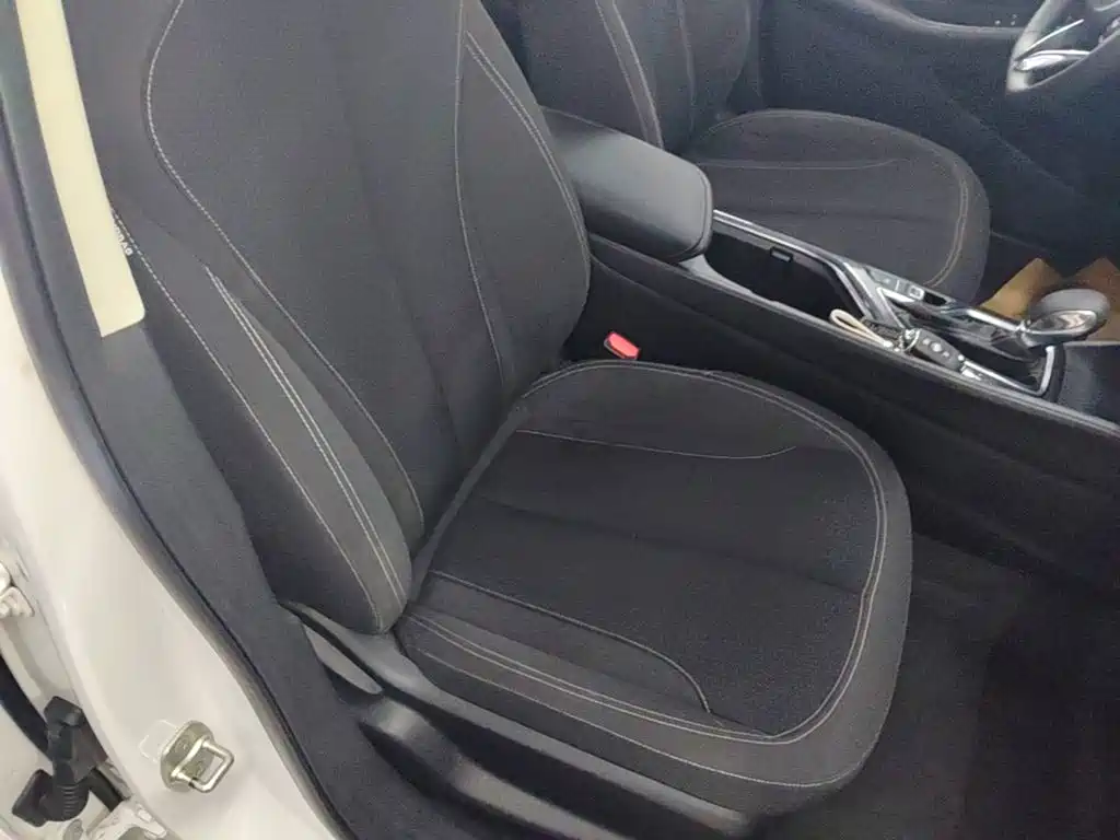Фото 25 - Buick Verano
