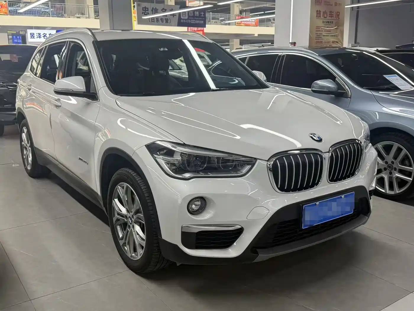 BMW X1 2018 sDrive20Li Leading Model фото 3