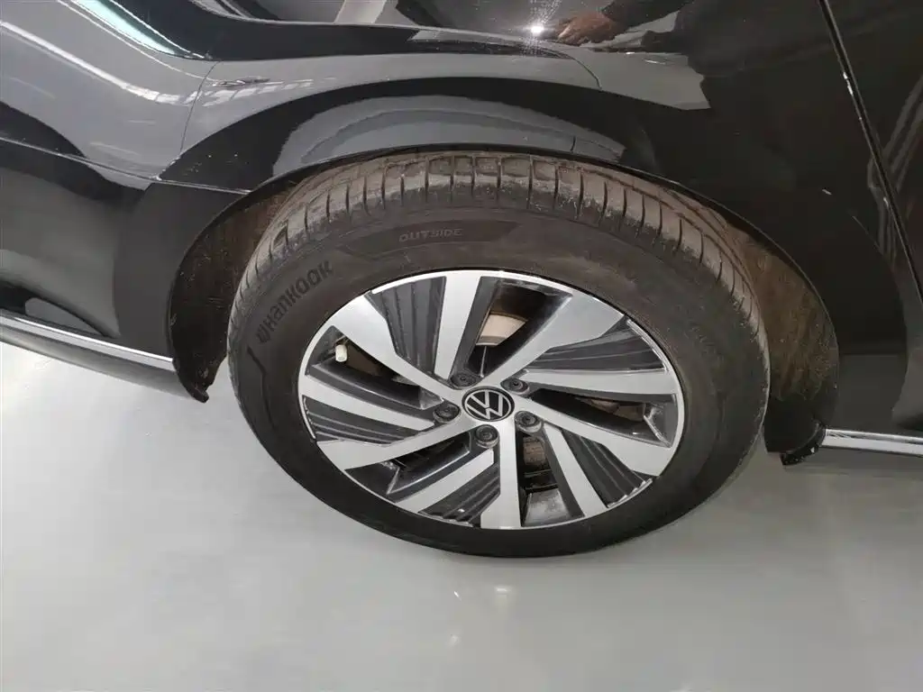 Volkswagen Magotan GTE Plug-in Hybrid 2022 GTE Luxury фото 26