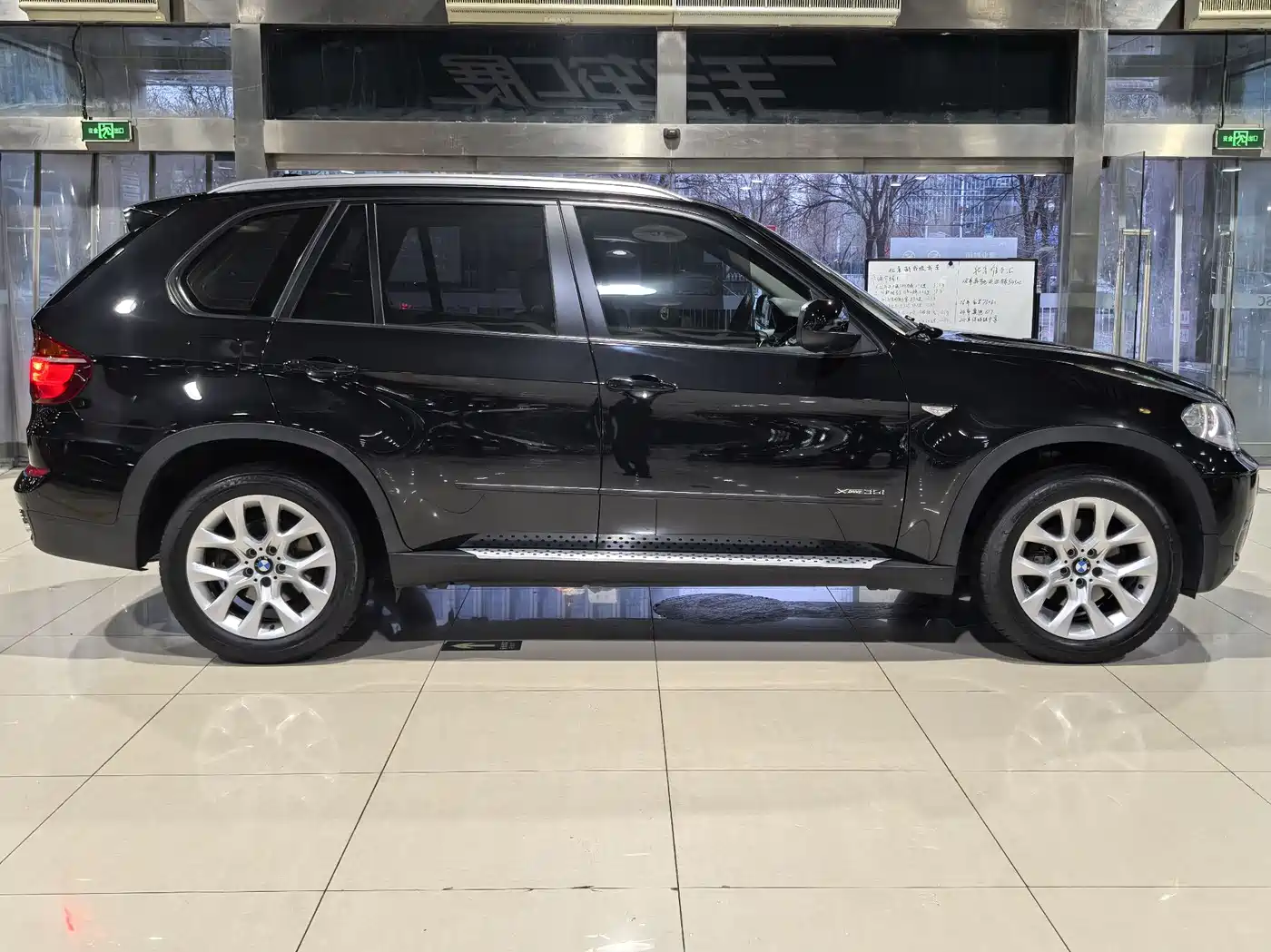 BMW X5 (Import) 2011 xDrive35i Premium фото 23