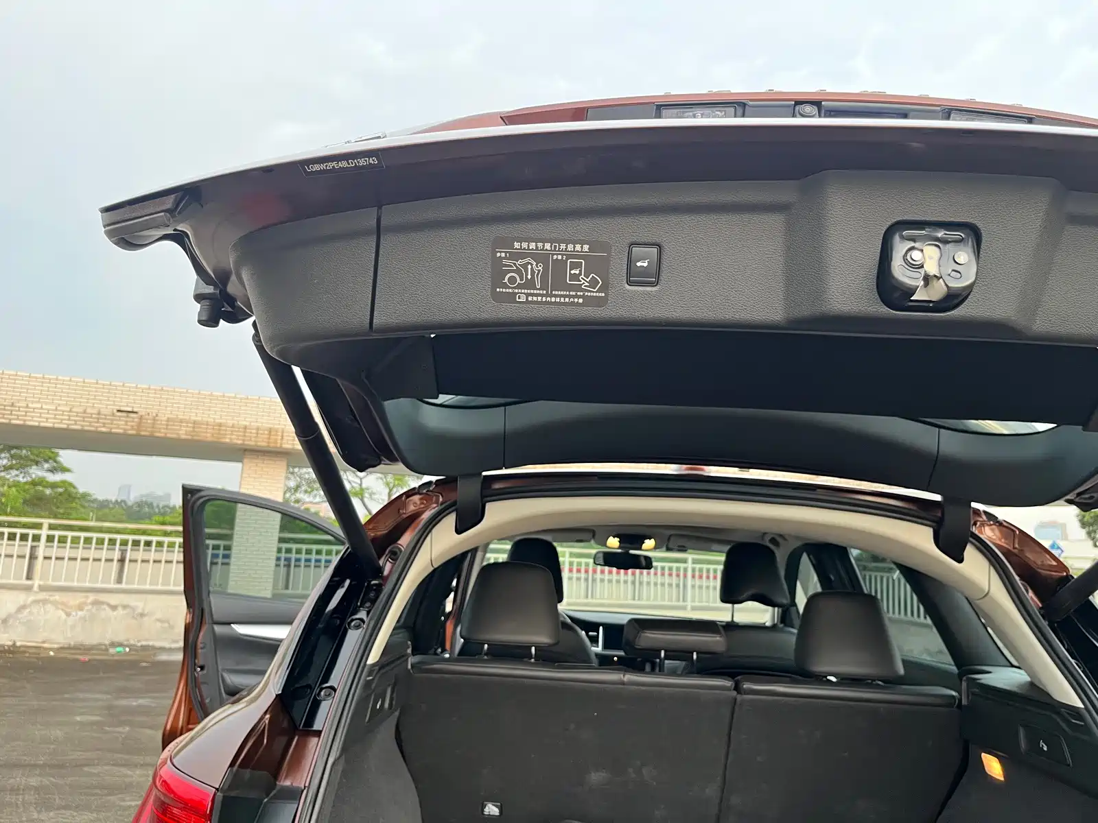 Photo 23 - Infiniti QX50