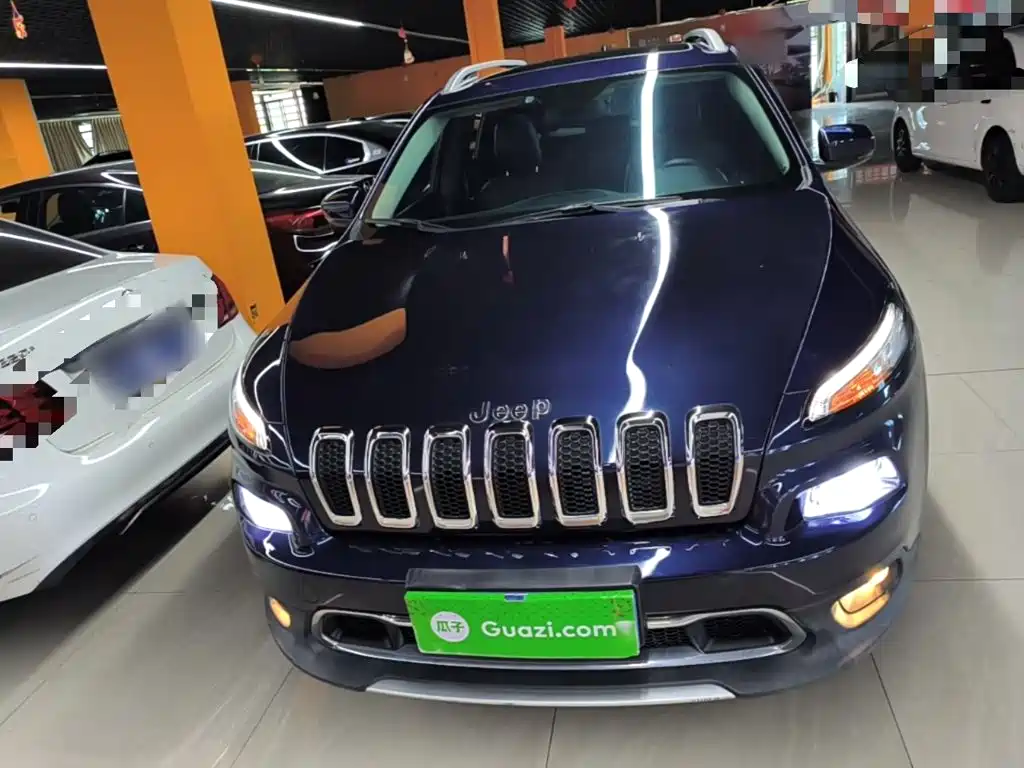 Jeep Cherokee 2018 2017 2.0L Superior Edition