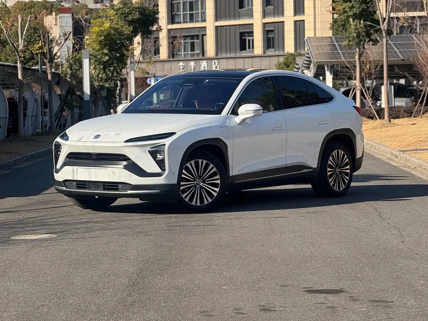 NIO NIO EC6
