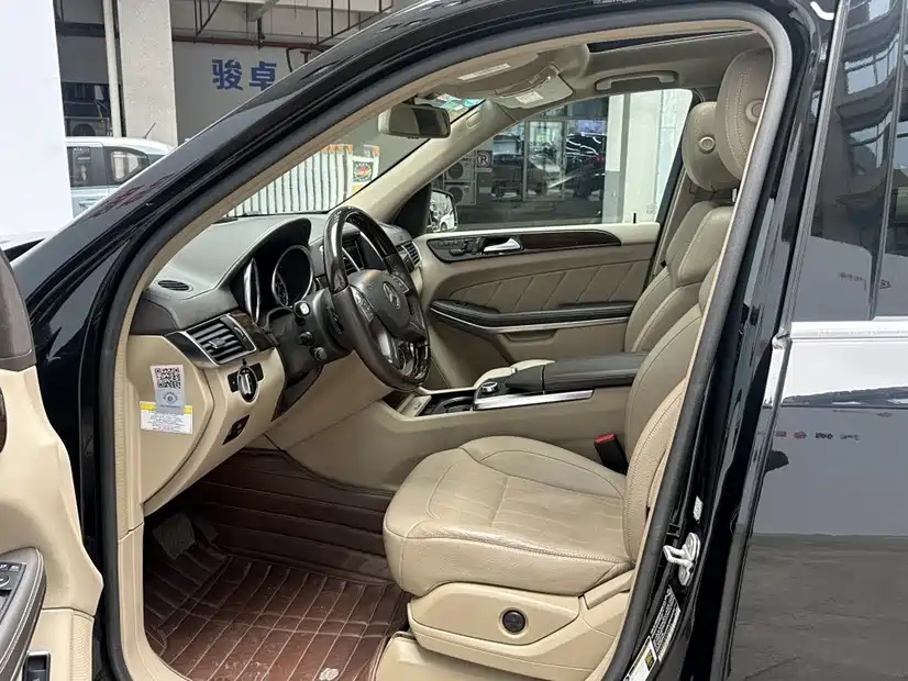 Mercedes-Benz GL-Class 2014 GL 350 CDI 4MATIC фото 4