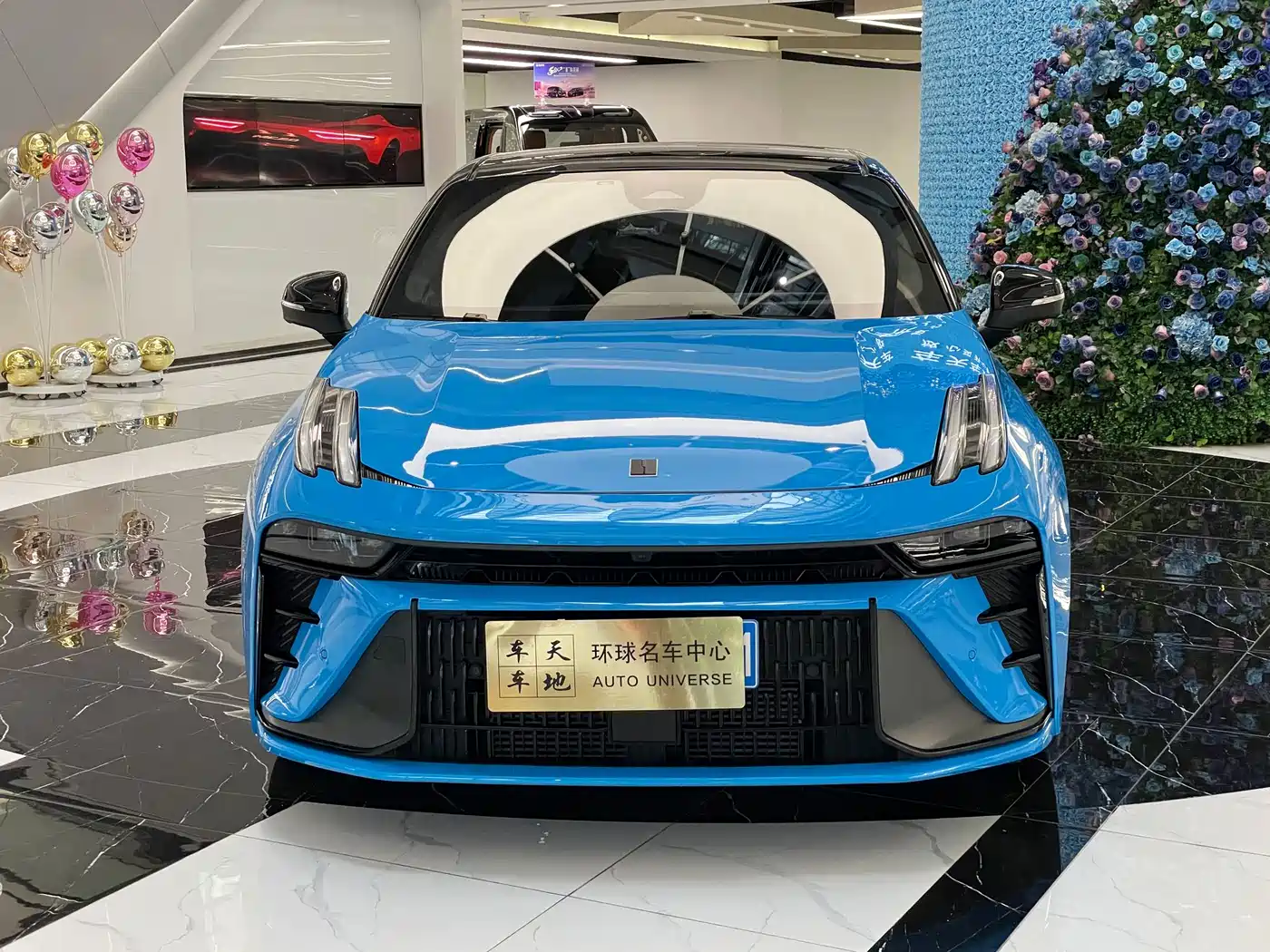 Lynk & Co 03 2023 03+ 2.0TD Automatic Cyan Custom Edition фото 2