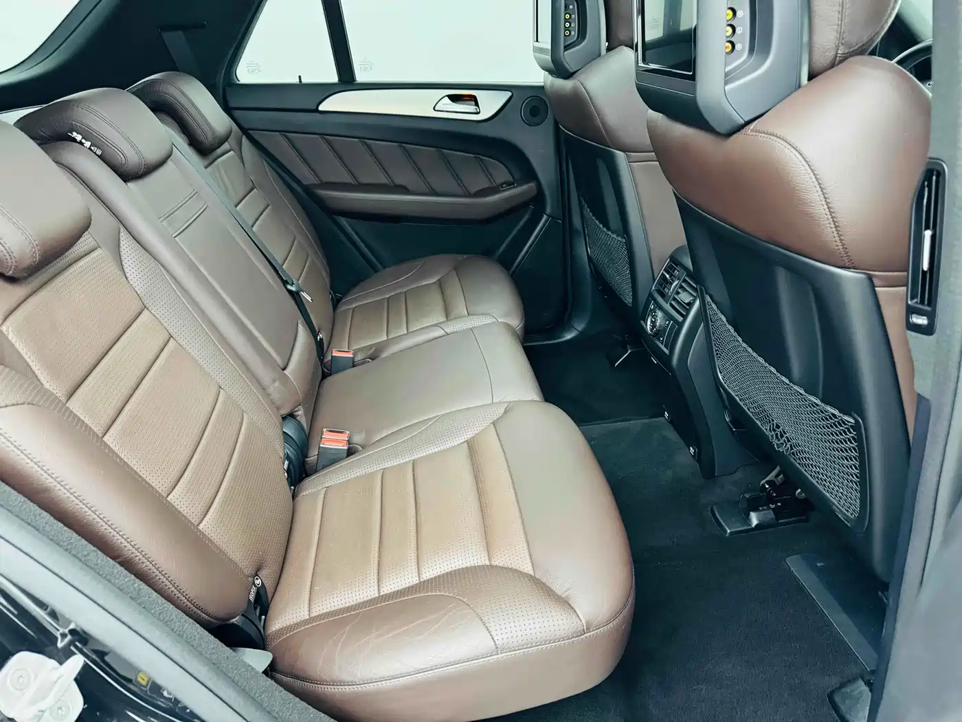 Mercedes-Benz M-Class AMG 2012 AMG ML 63 фото 10