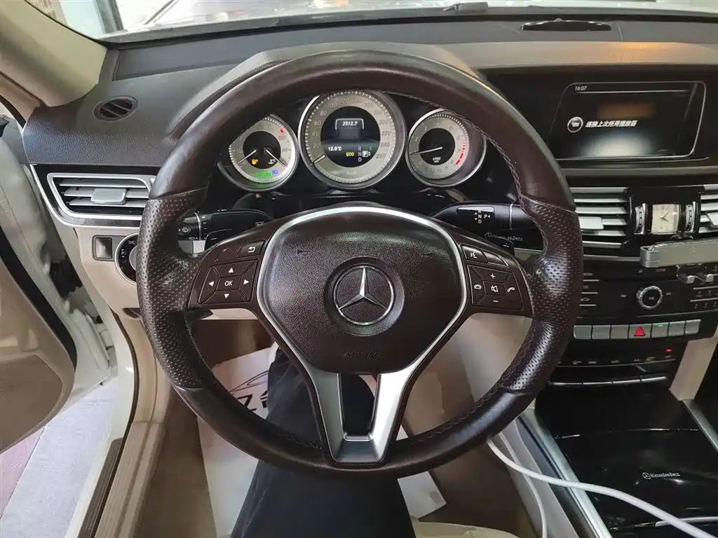Mercedes-Benz E-Class 2015 E 260 L Sport фото 11