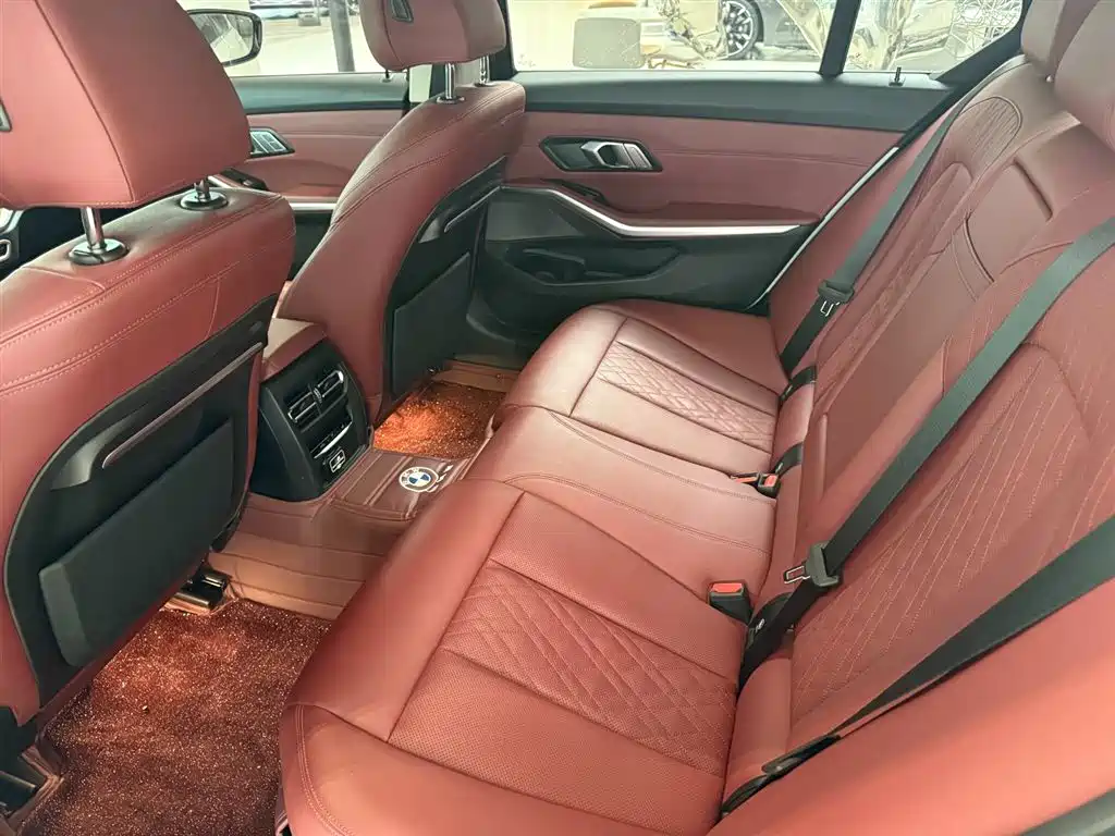 BMW 3 Series 2022 320Li M Sport Package фото 14