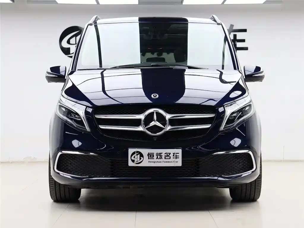 Mercedes-Benz V-Class 2021 V 260 L Long Wheelbase Premium Edition фото 35