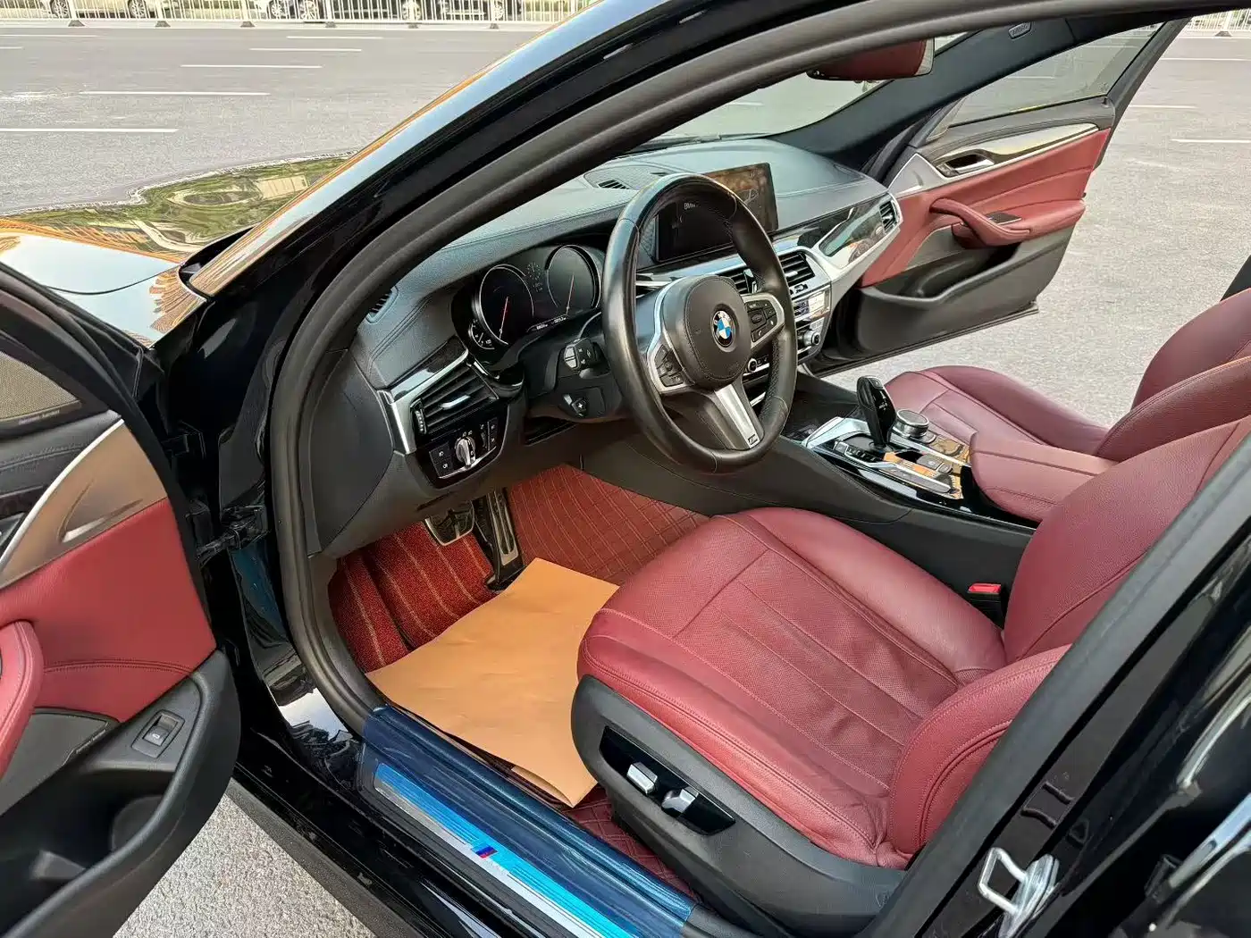 BMW 5 Series 2018 Facelift 530Li Exclusive M Sport Package фото 5