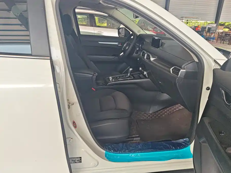 Фото 8 - Mazda CX-5