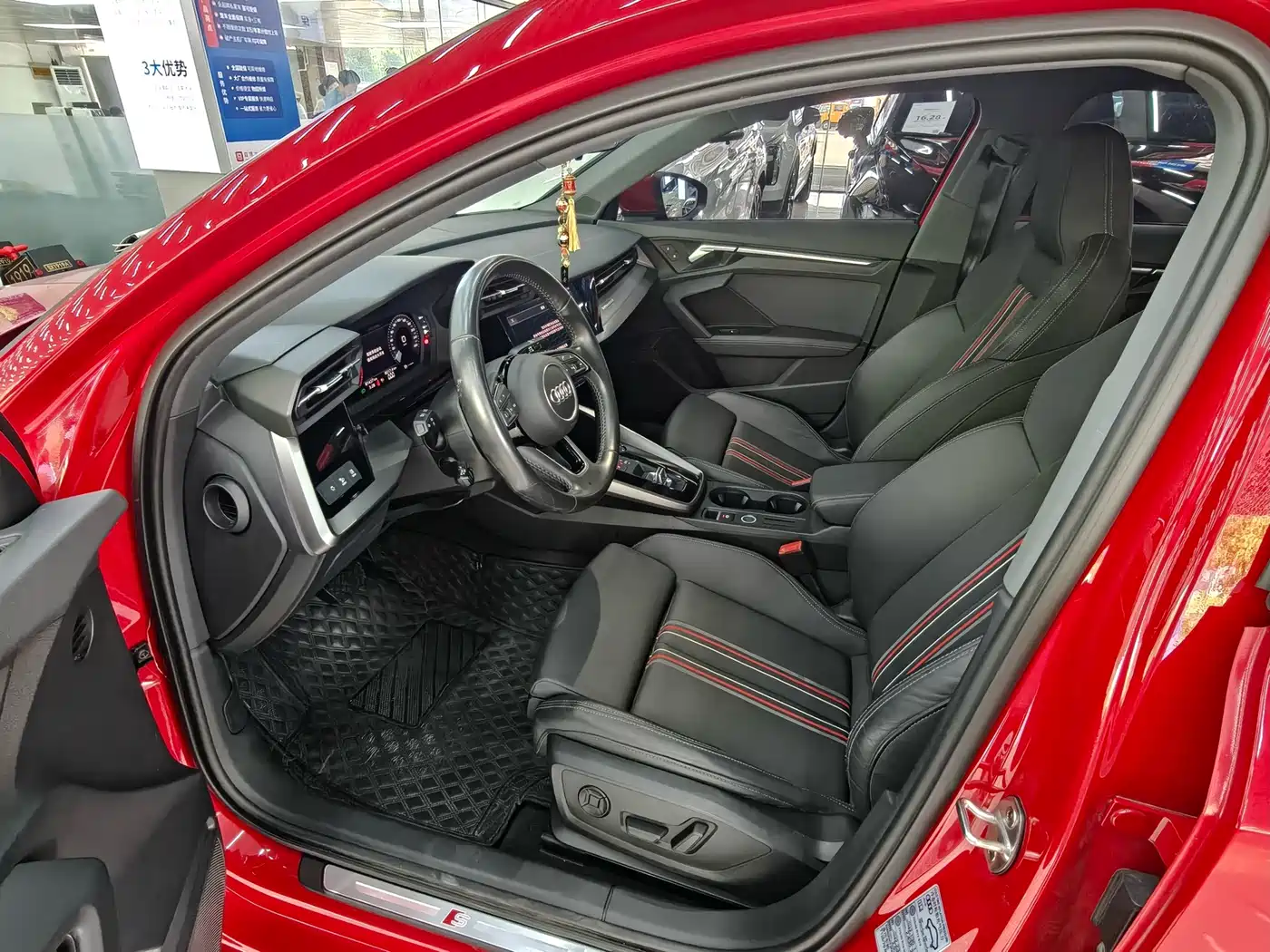 Фото 10 - Audi A3