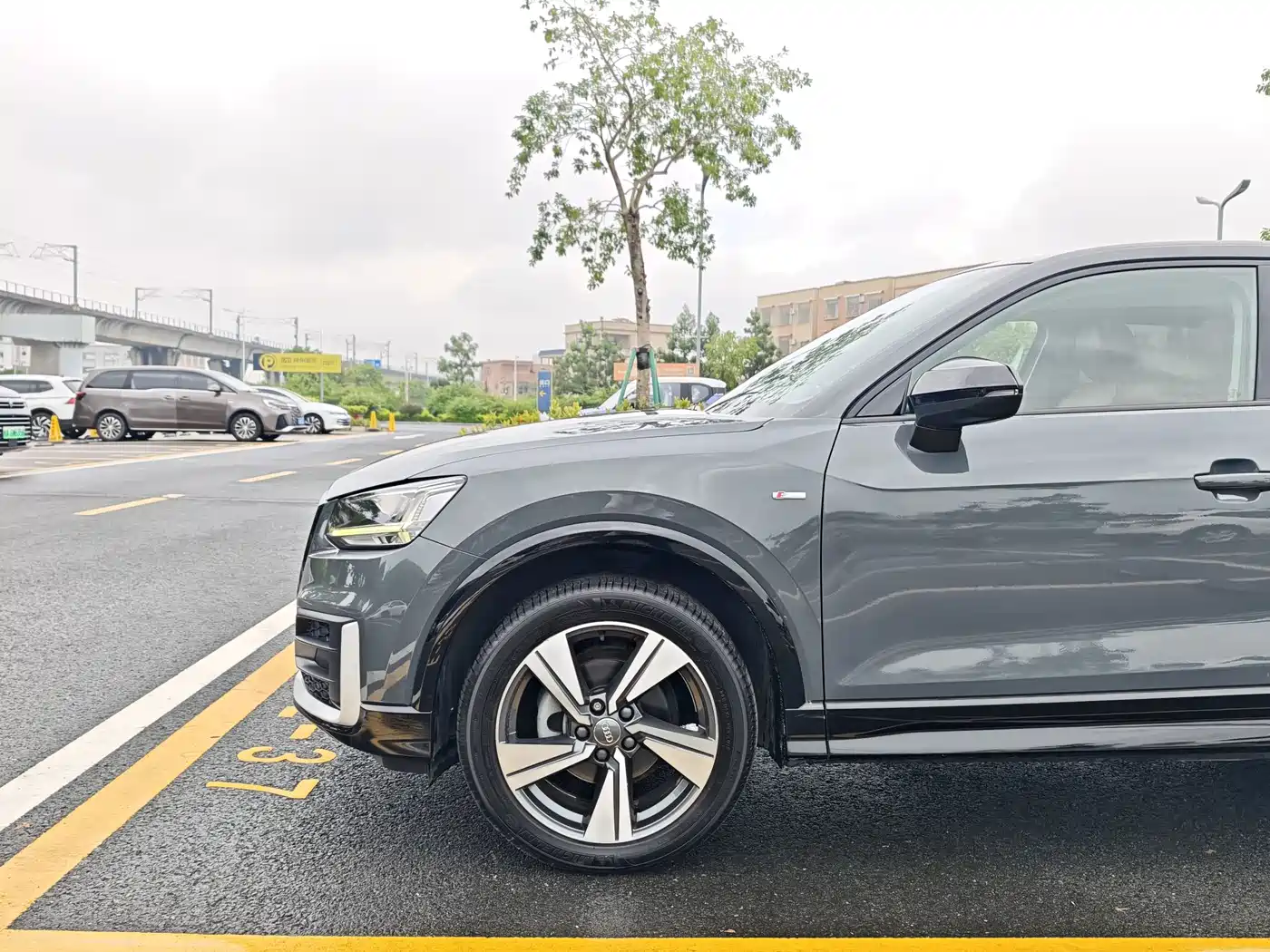 Audi Q2L 2019 2018 35 TFSI Launch Exclusive Edition China VI