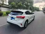 Photo 4 - Ford Focus