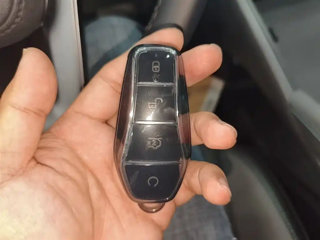 BYD Qin L 2025 DM-i Smart Drive Edition 80KM Leading фото 9