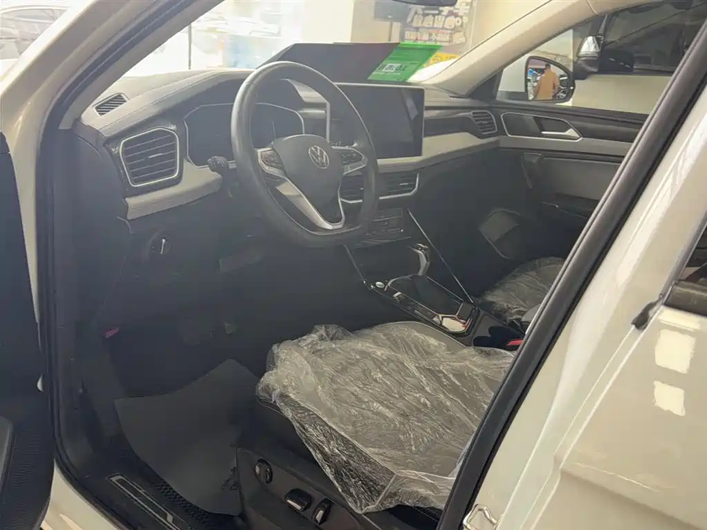 Volkswagen Tayron 2023 300TSI 2WD Luxury Plus Advanced Edition фото 12