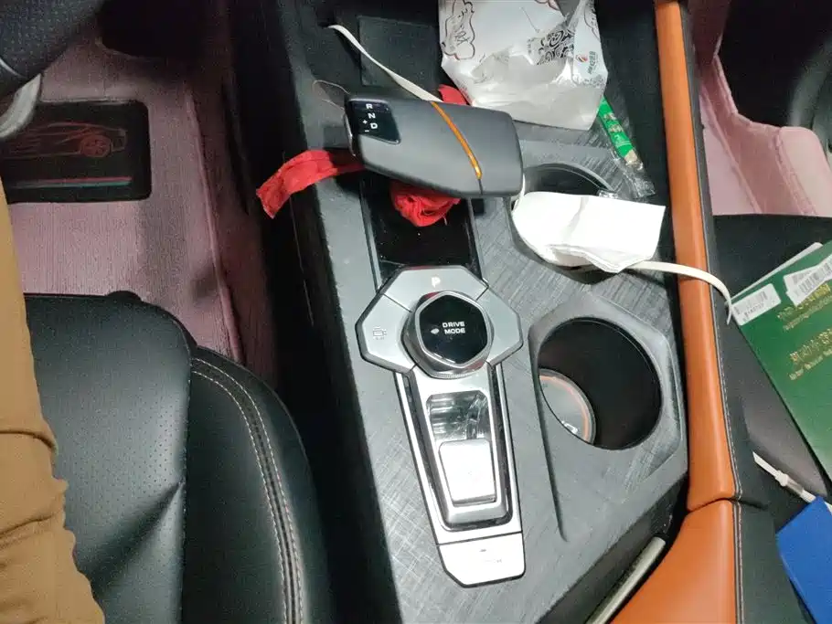 CHANGAN UNI-V