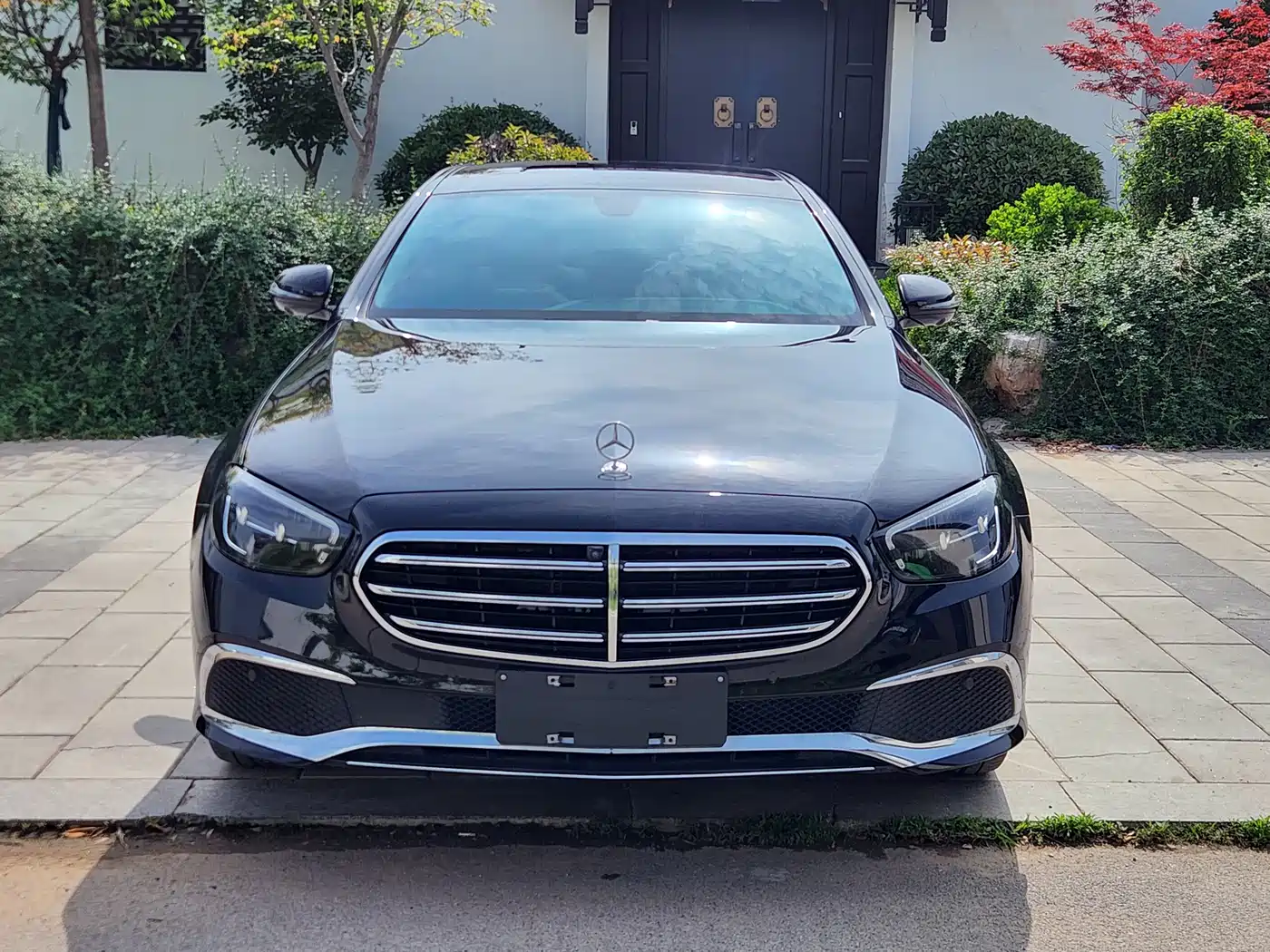 Mercedes-Benz E-Class 2022 Second Facelift E 300 L Luxury фото 2