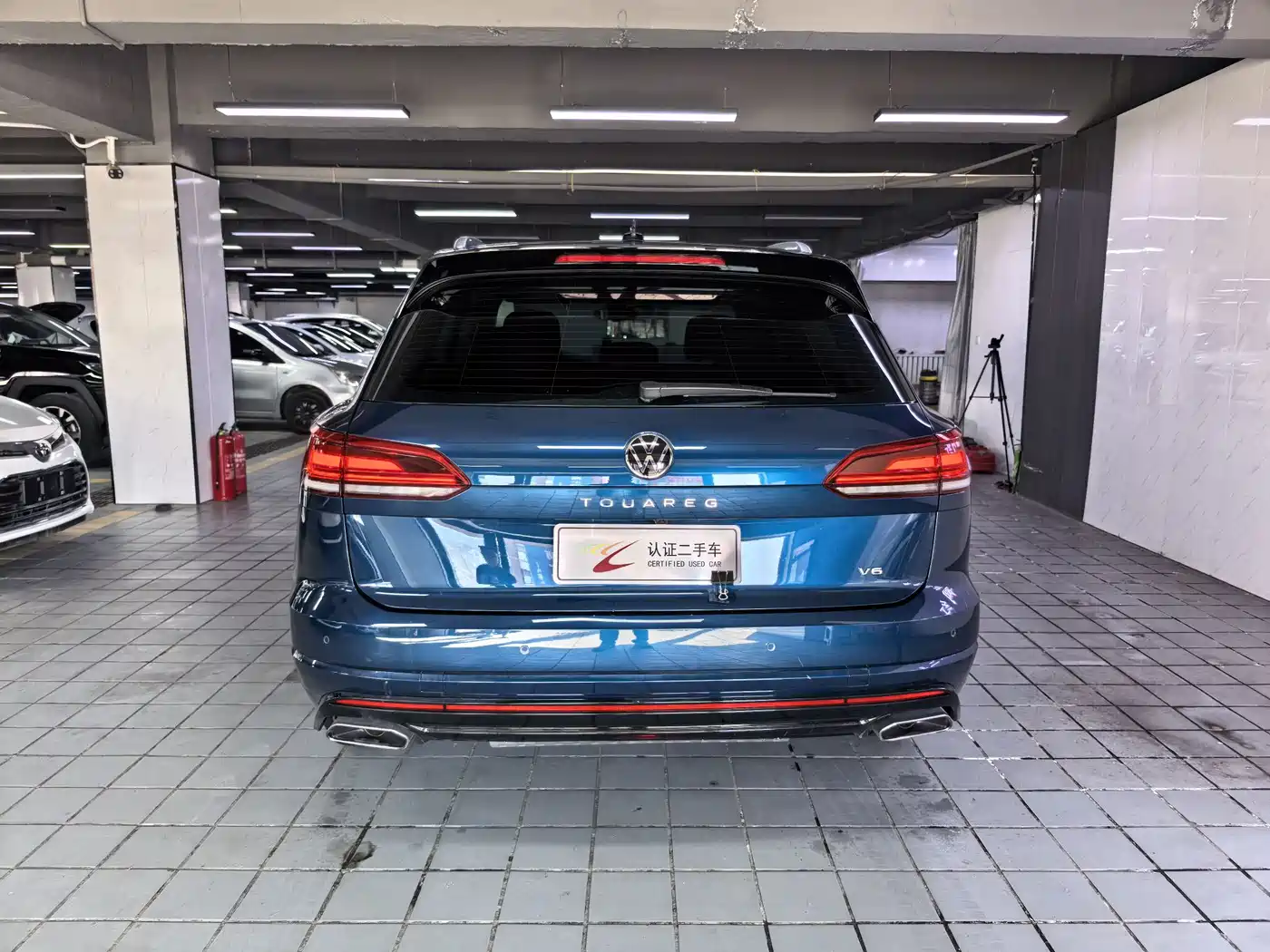 VOLKSWAGEN TOUAREG