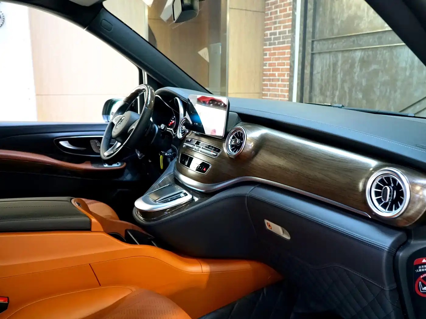 MERCEDES-BENZ V CLASS