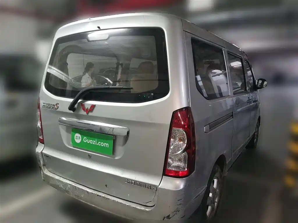 Wuling Motors Wuling Rongguang 2017 2014 1.2L S Standard Model
