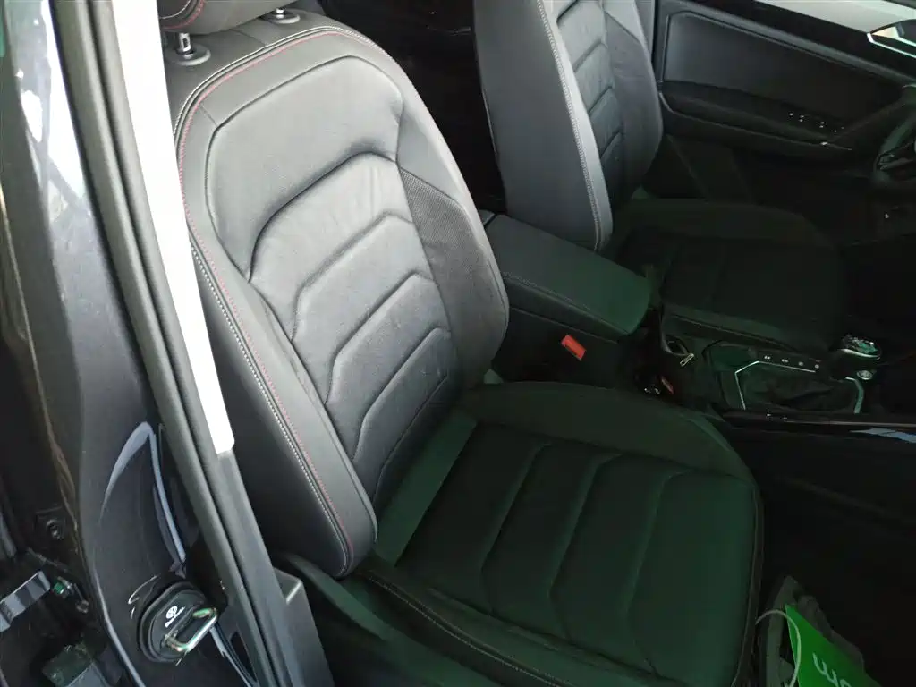 Volkswagen Tayron 2021 330TSI 2WD 3rd Anniversary Limited Edition фото 25