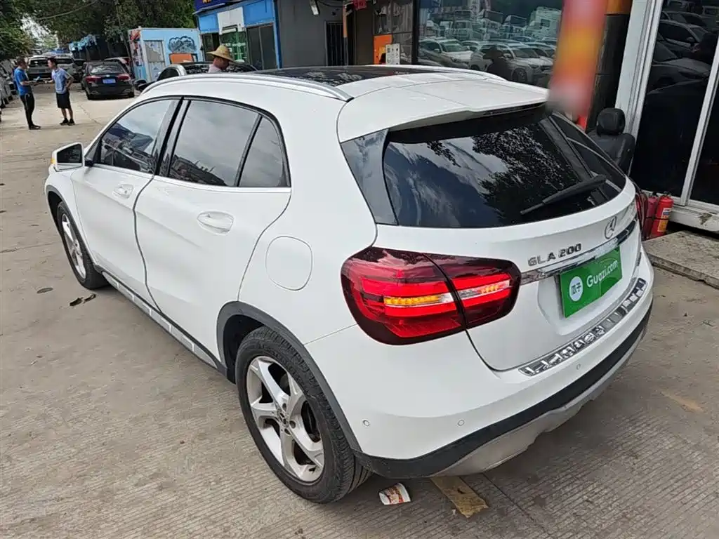 Mercedes-Benz GLA 2019 GLA 200 Dynamic фото 5