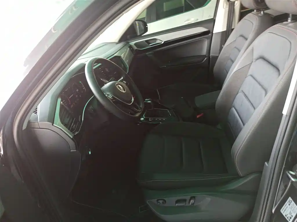 Volkswagen Tayron 2021 330TSI 2WD 3rd Anniversary Limited Edition фото 15
