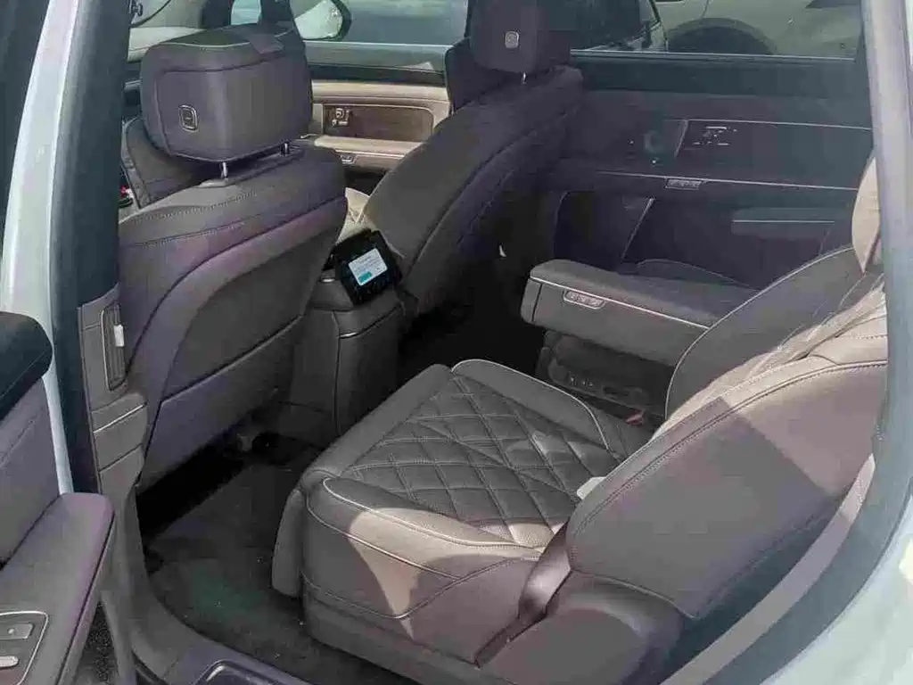 NIO ES8 2026 2025 Model 6-Seat Executive Luxury Edition