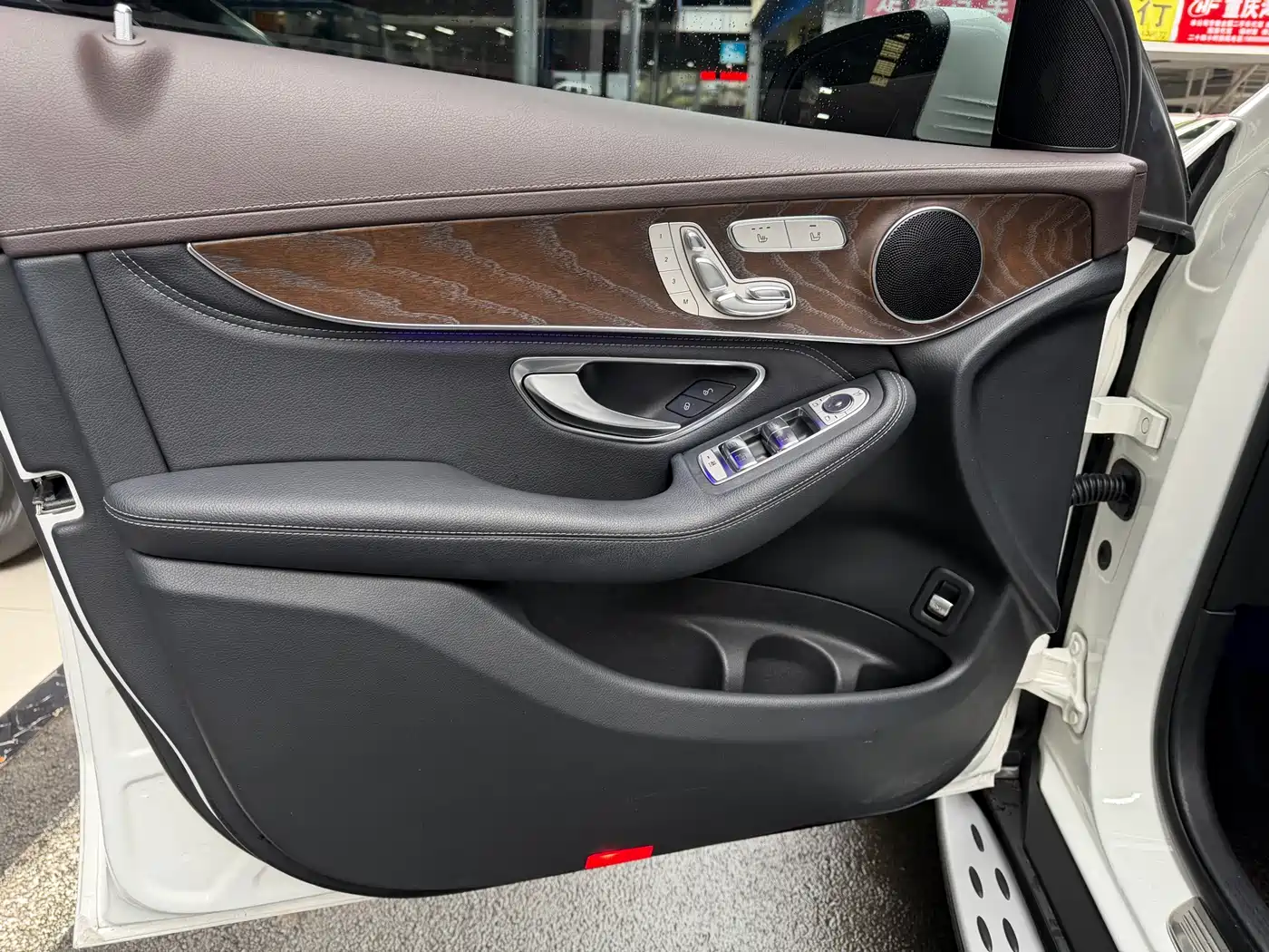 Mercedes-Benz GLC 2020 GLC 300 L 4MATIC Dynamic фото 11