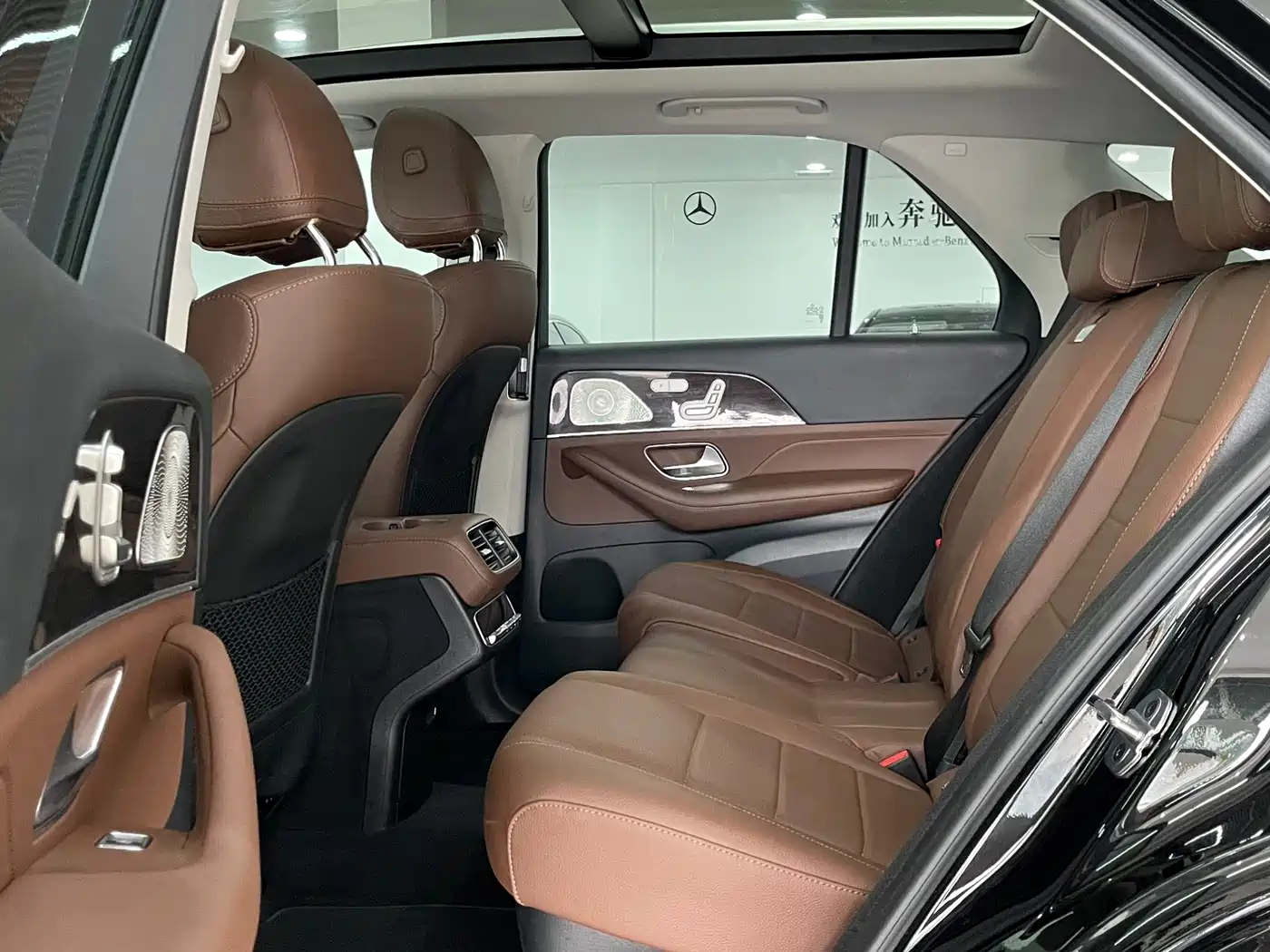 Mercedes-Benz GLE 2025 GLE 350 4MATIC Fashion фото 17