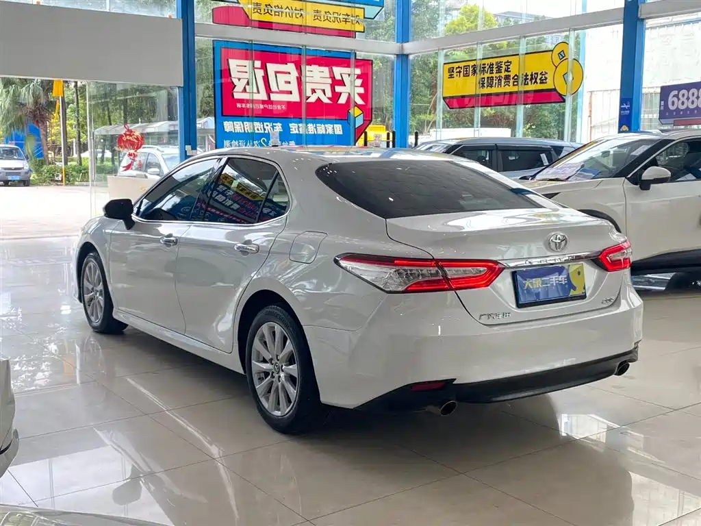 Toyota Camry 2019 2.0G Luxury (China V) фото 14