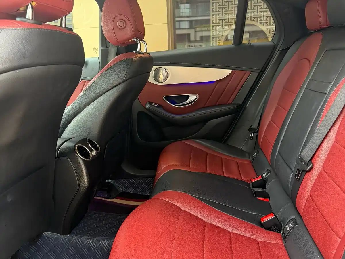 Mercedes-Benz GLC Coupe 2021 GLC 260 4MATIC Coupe SUV фото 5