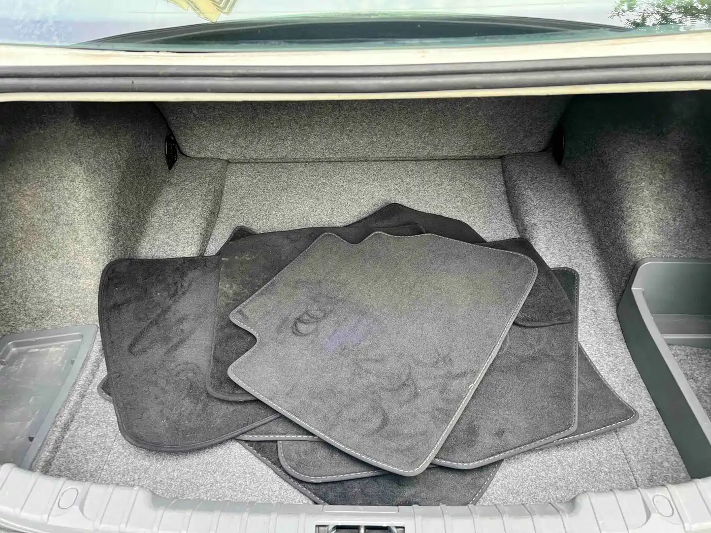 Photo 17 - BMW 3 Series