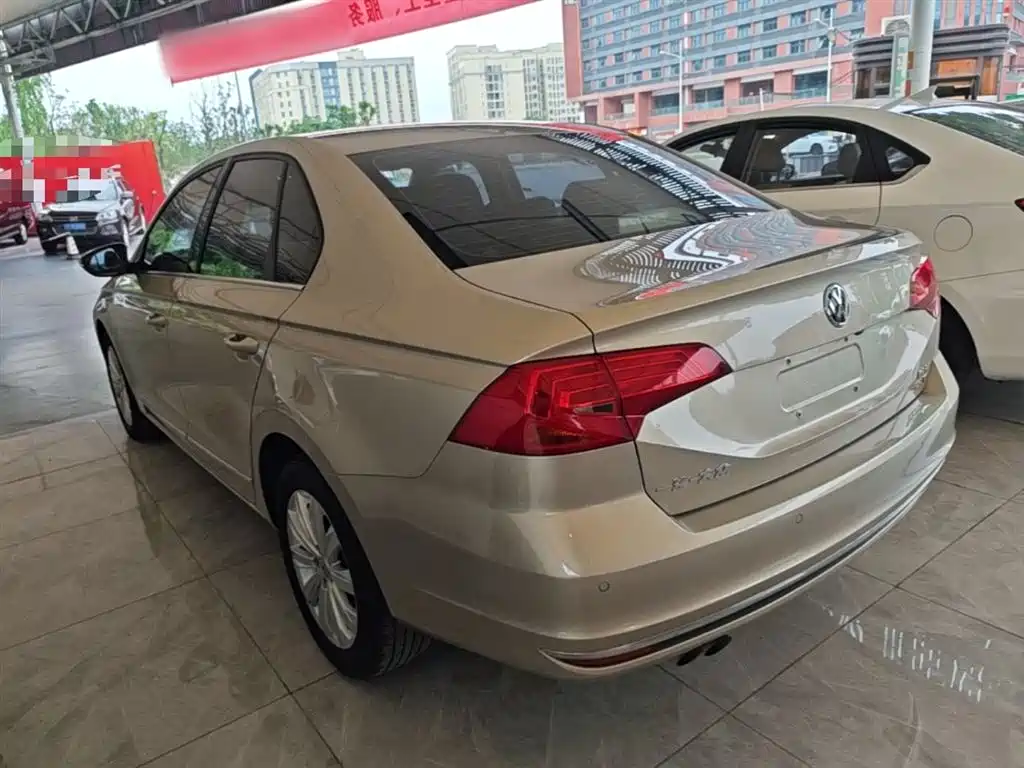 Volkswagen Bora 2016 230TSI DSG Comfort фото 5
