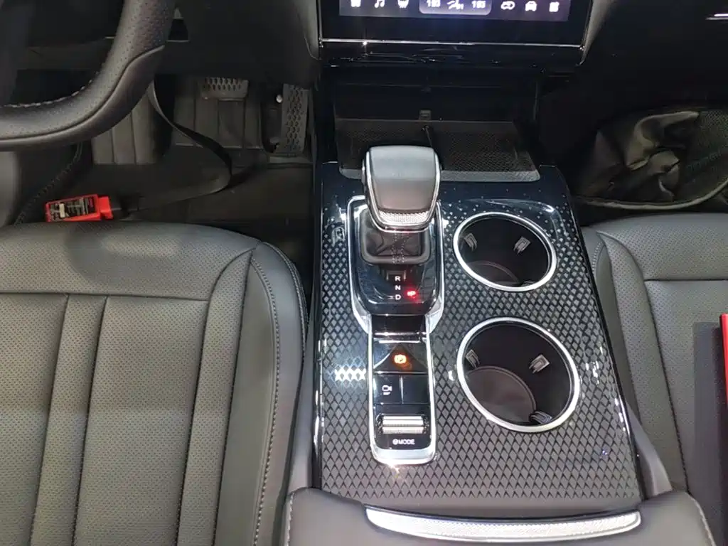 Hongqi HS3 PHEV 2025 2024 PHEV 115km Power Edition