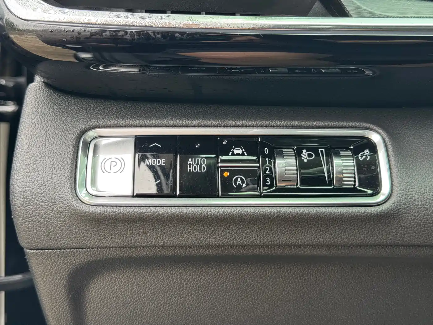 Buick Envision Plus 2025 Enclave Plus 28T 2WD Platinum Edition фото 20