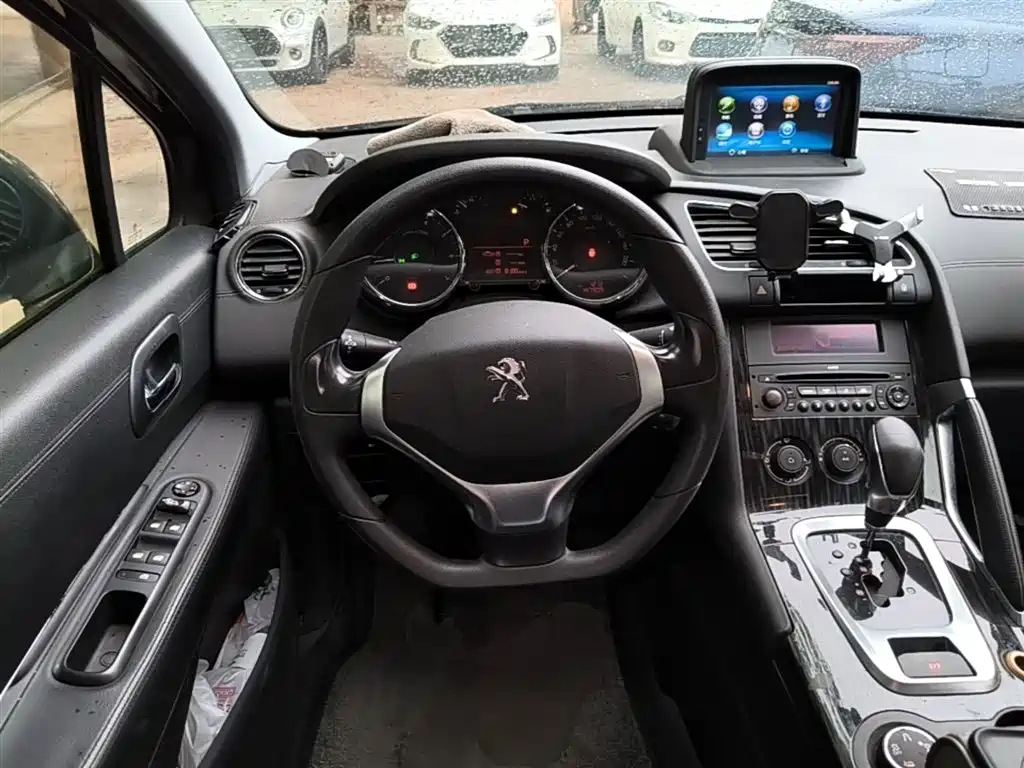 Peugeot 3008 2015 1.6THP Automatic Classic Edition фото 11