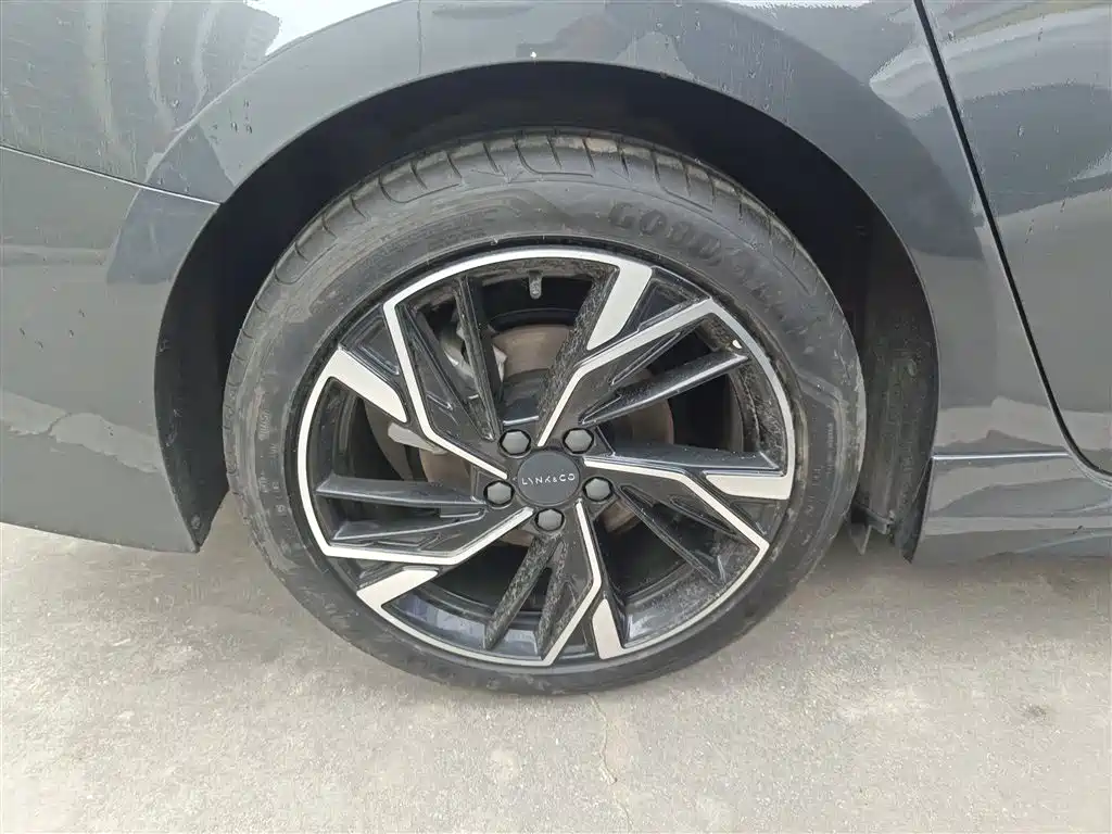 Lynk & Co 03 2023 1.5TD DCT Power Pro фото 26