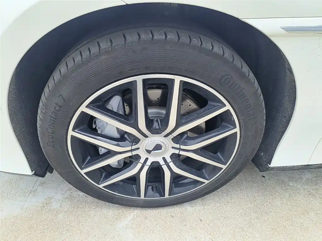 Denza Z9 2024 Model 1100km AWD Max Edition фото 23