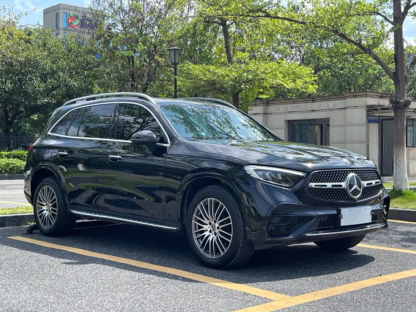 Mercedes-Benz GLC 2023 GLC 300 L 4MATIC Dynamic 7-Seater фото 3